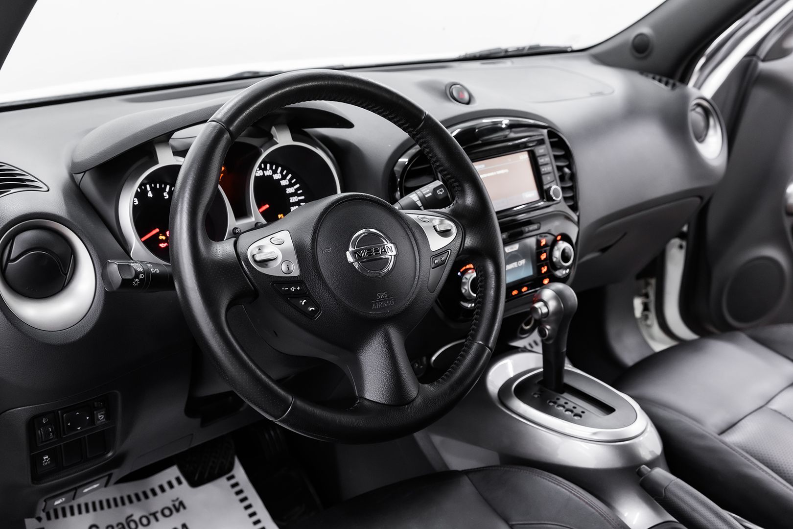 Nissan Juke, I Рестайлинг, 2014 фото 12