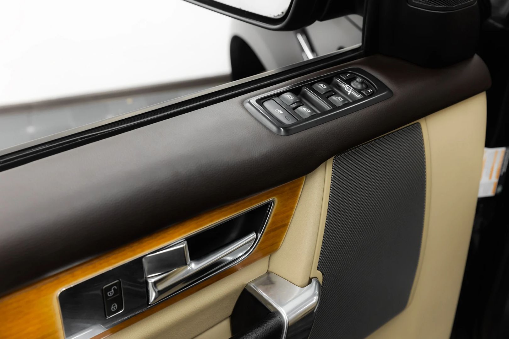 Land Rover Discovery, IV, 2011 фото 8