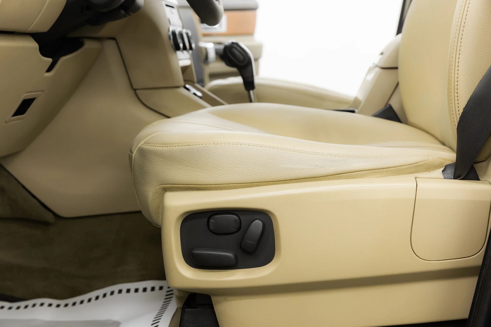 Land Rover Discovery, IV, 2011 фото 9