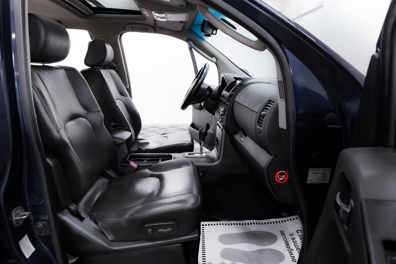 Nissan Pathfinder, III, 2008 фото 11