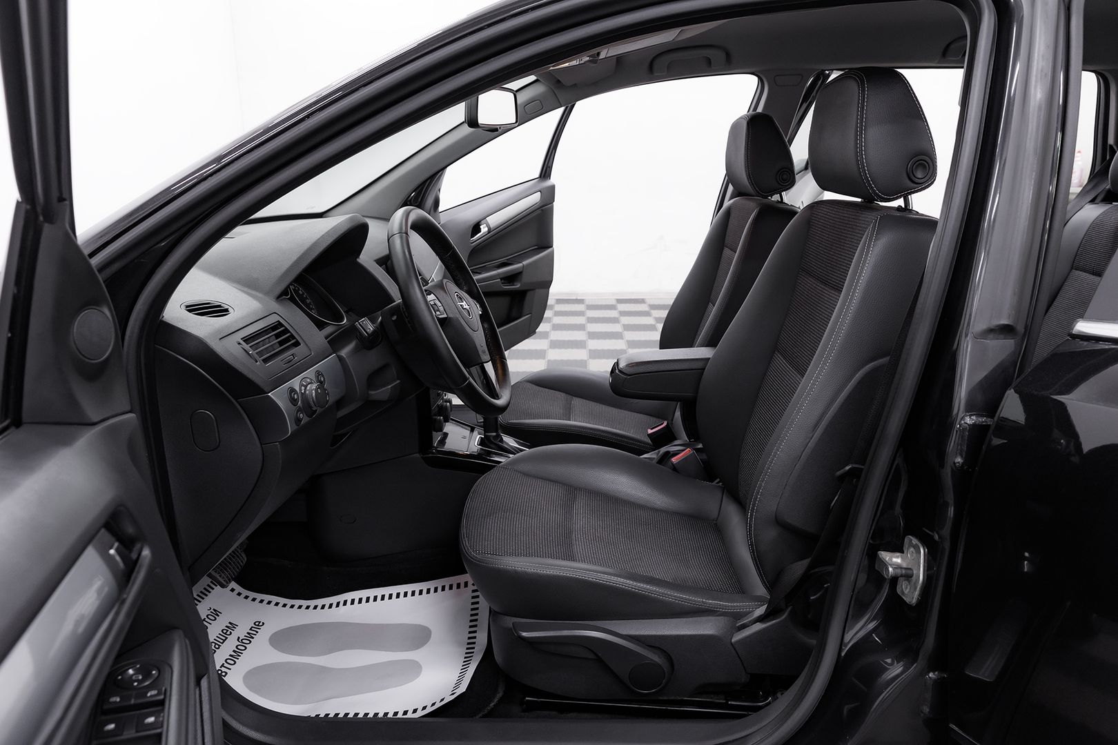 Opel Astra, H Рестайлинг, 2008 фото 7