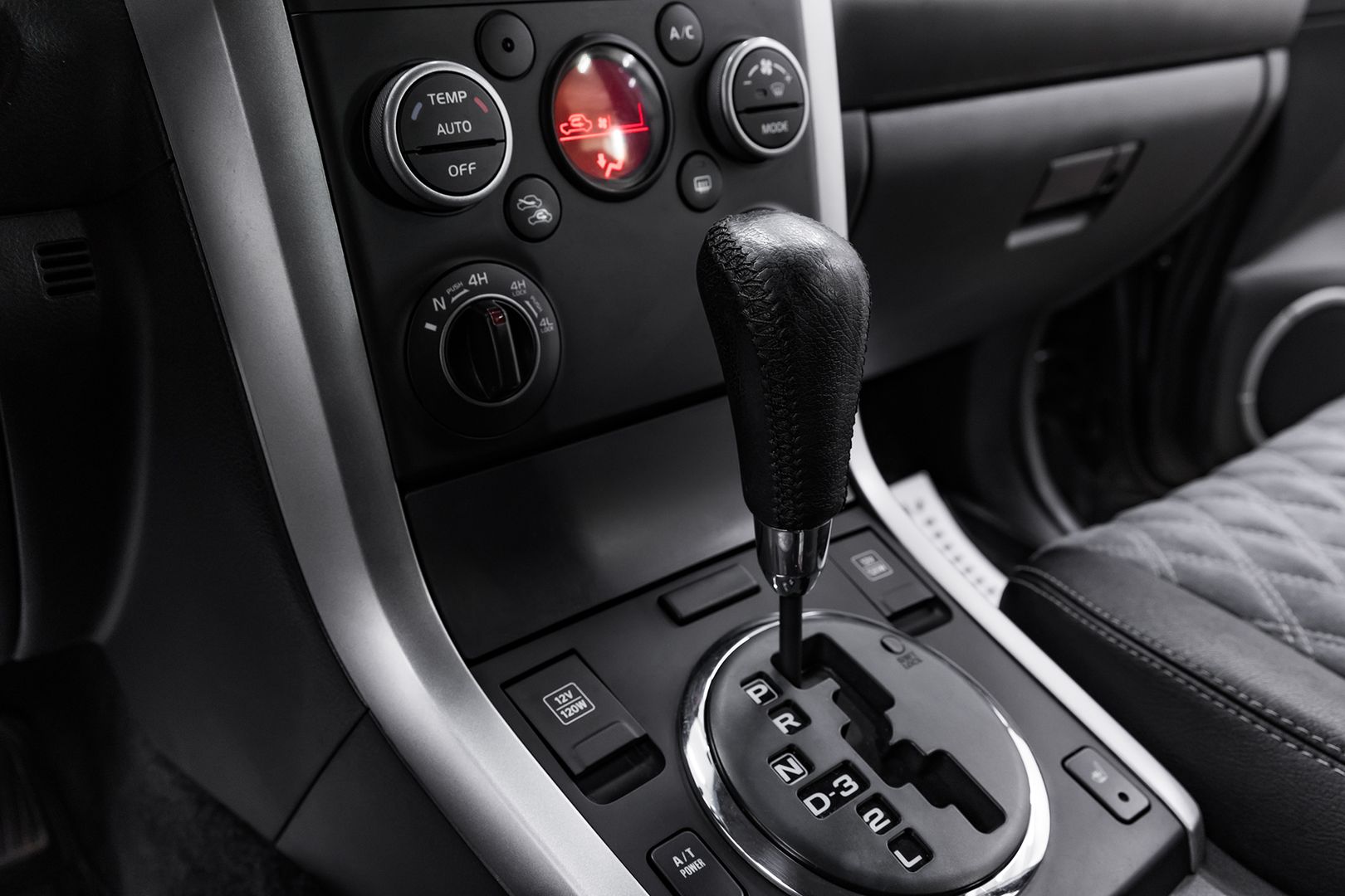 Suzuki Grand Vitara, II Рестайлинг, 2010 фото 13