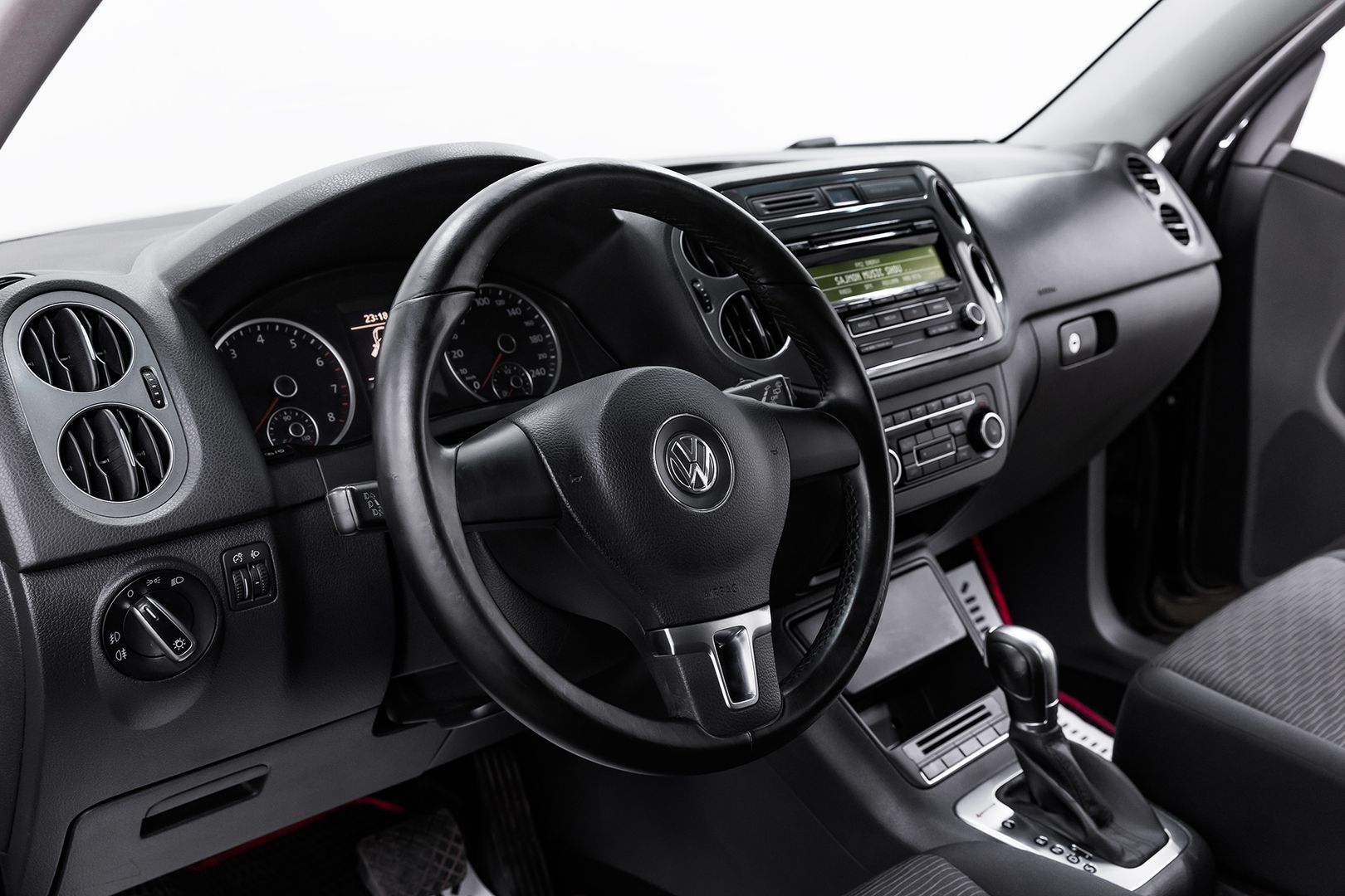 Volkswagen Tiguan, I Рестайлинг, 2015 фото 12