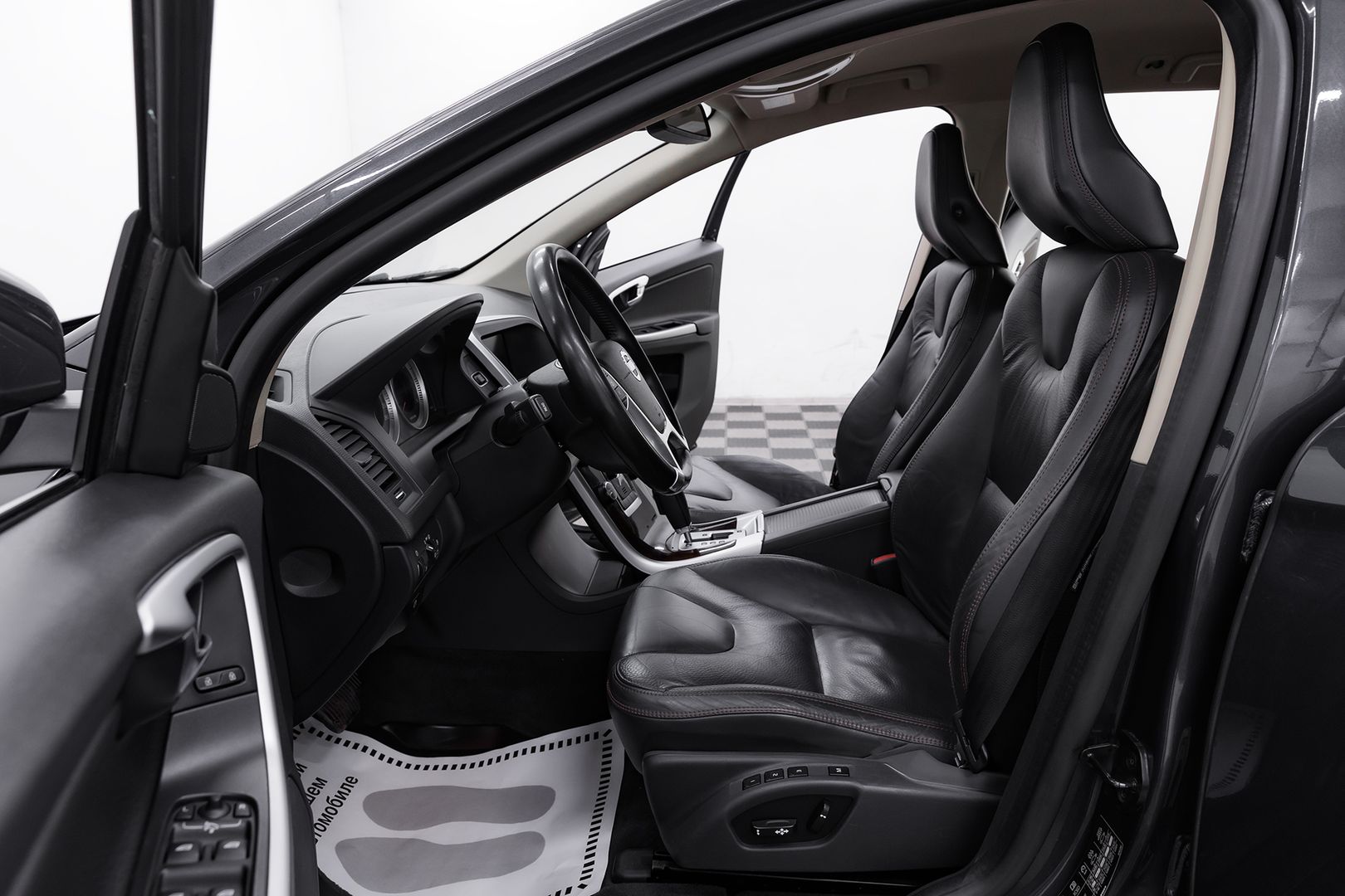 Volvo XC60, I, 2011 фото 9