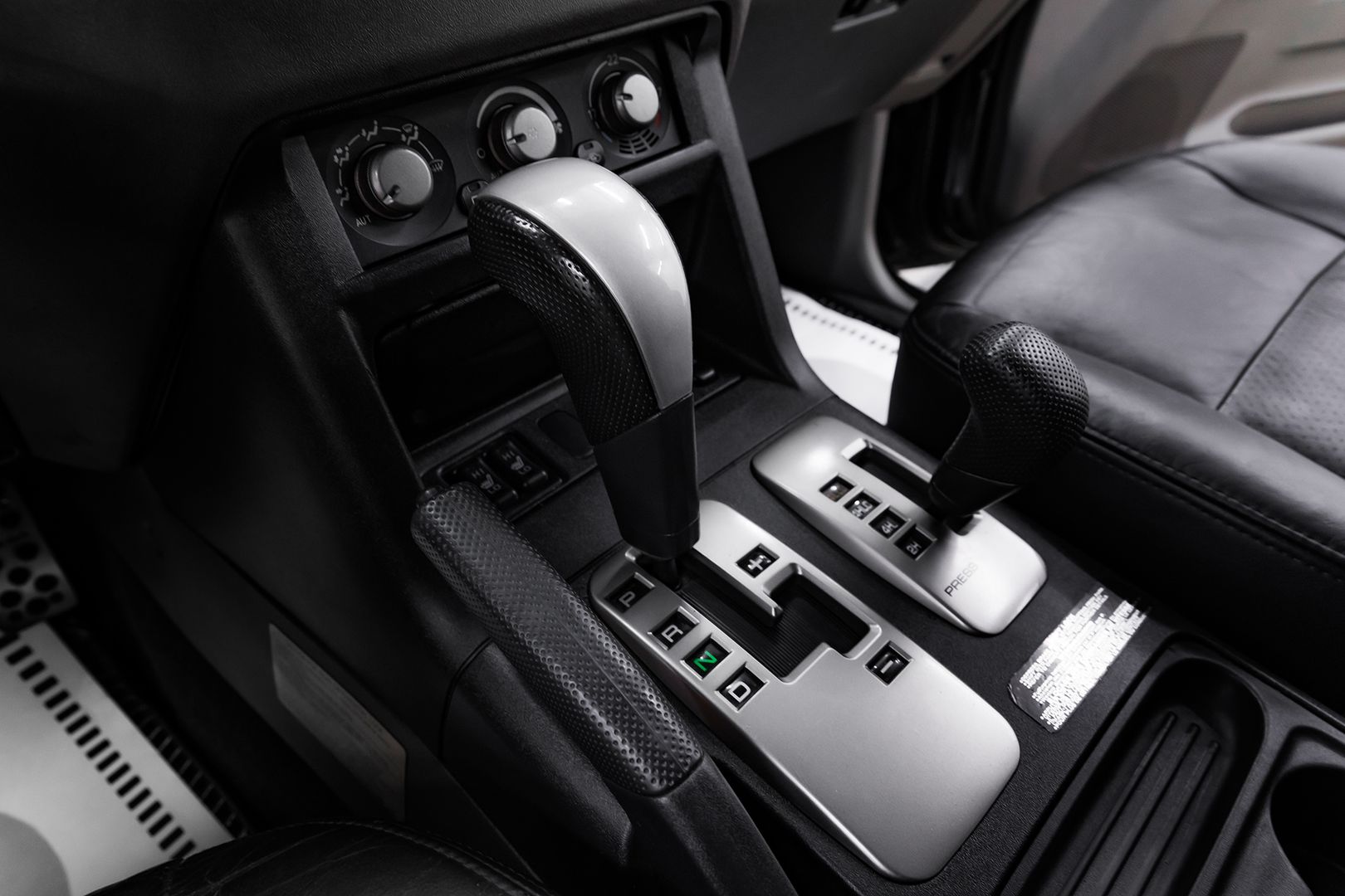 Mitsubishi Pajero, III Рестайлинг, 2003 фото 12