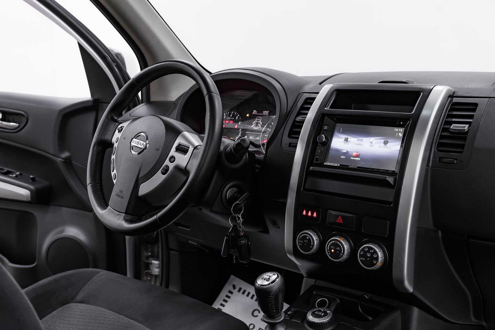 Nissan X-Trail, II Рестайлинг, 2014 фото 10