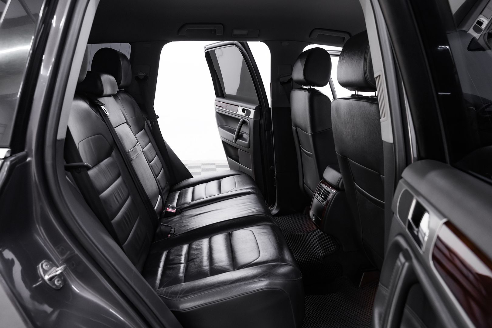 Volkswagen Touareg, I Рестайлинг, 2010 фото 16