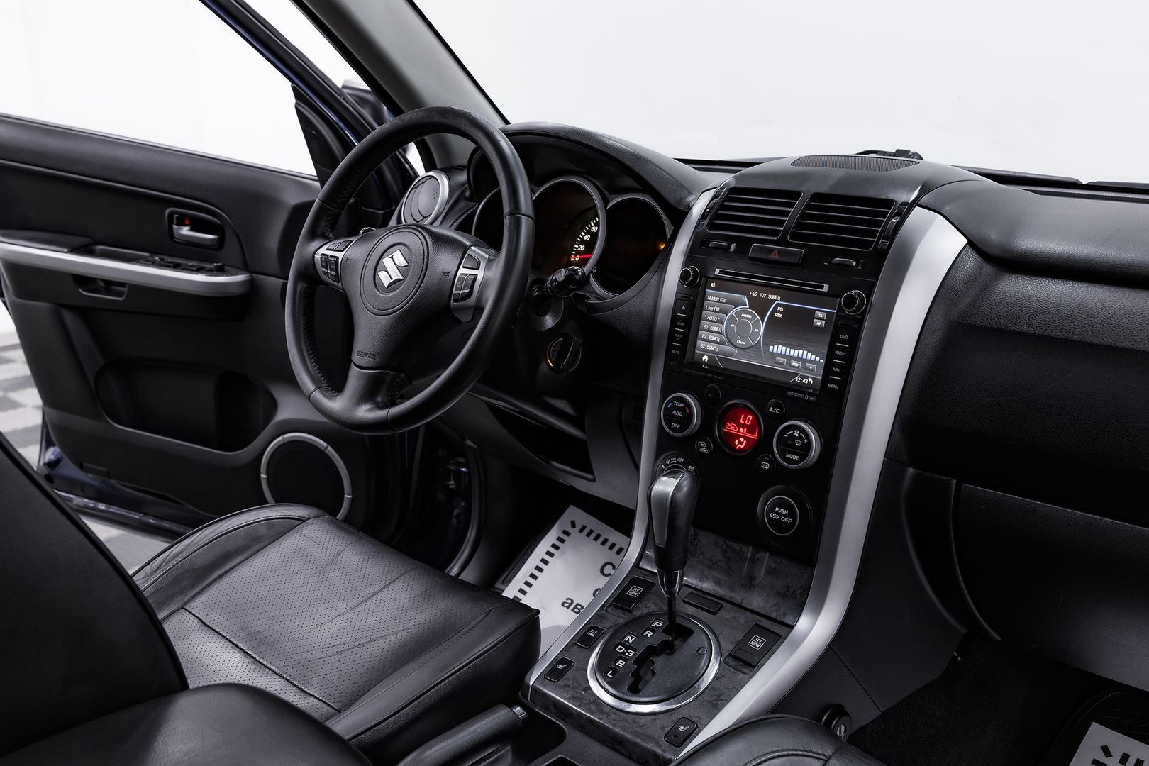 Suzuki Grand Vitara, II Рестайлинг, 2011 фото 12