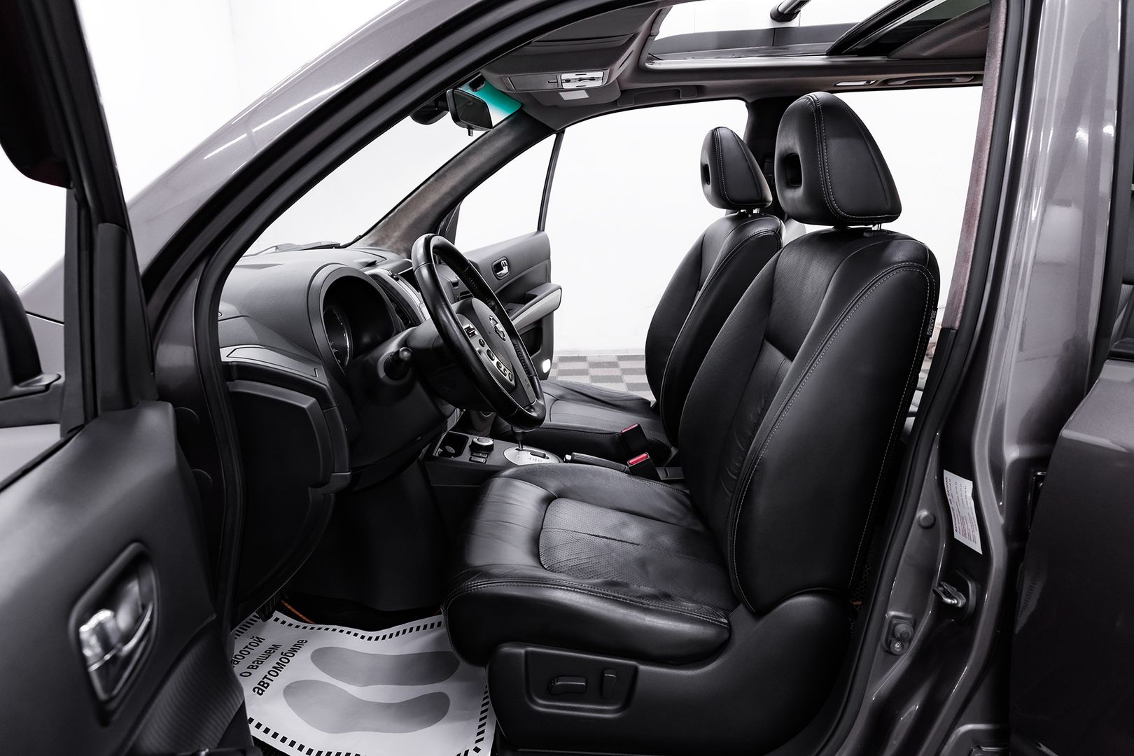 Nissan X-Trail, II, 2010 фото 7