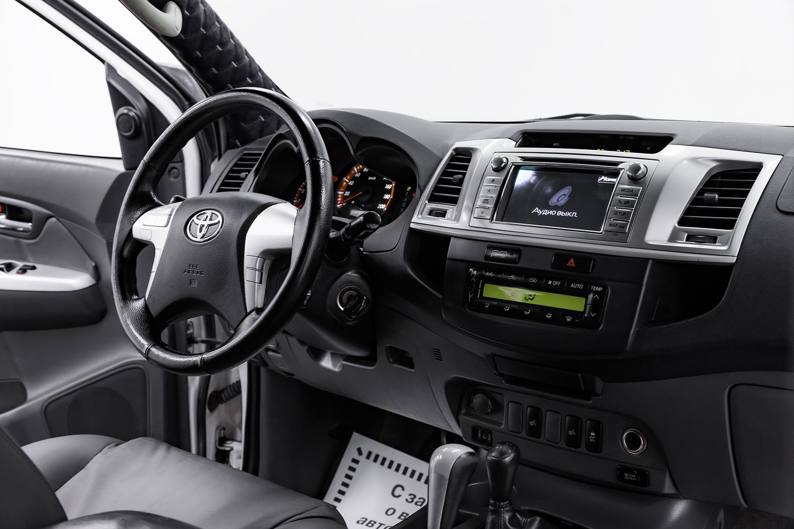 Toyota Hilux, VII Рестайлинг, 2013 фото 10