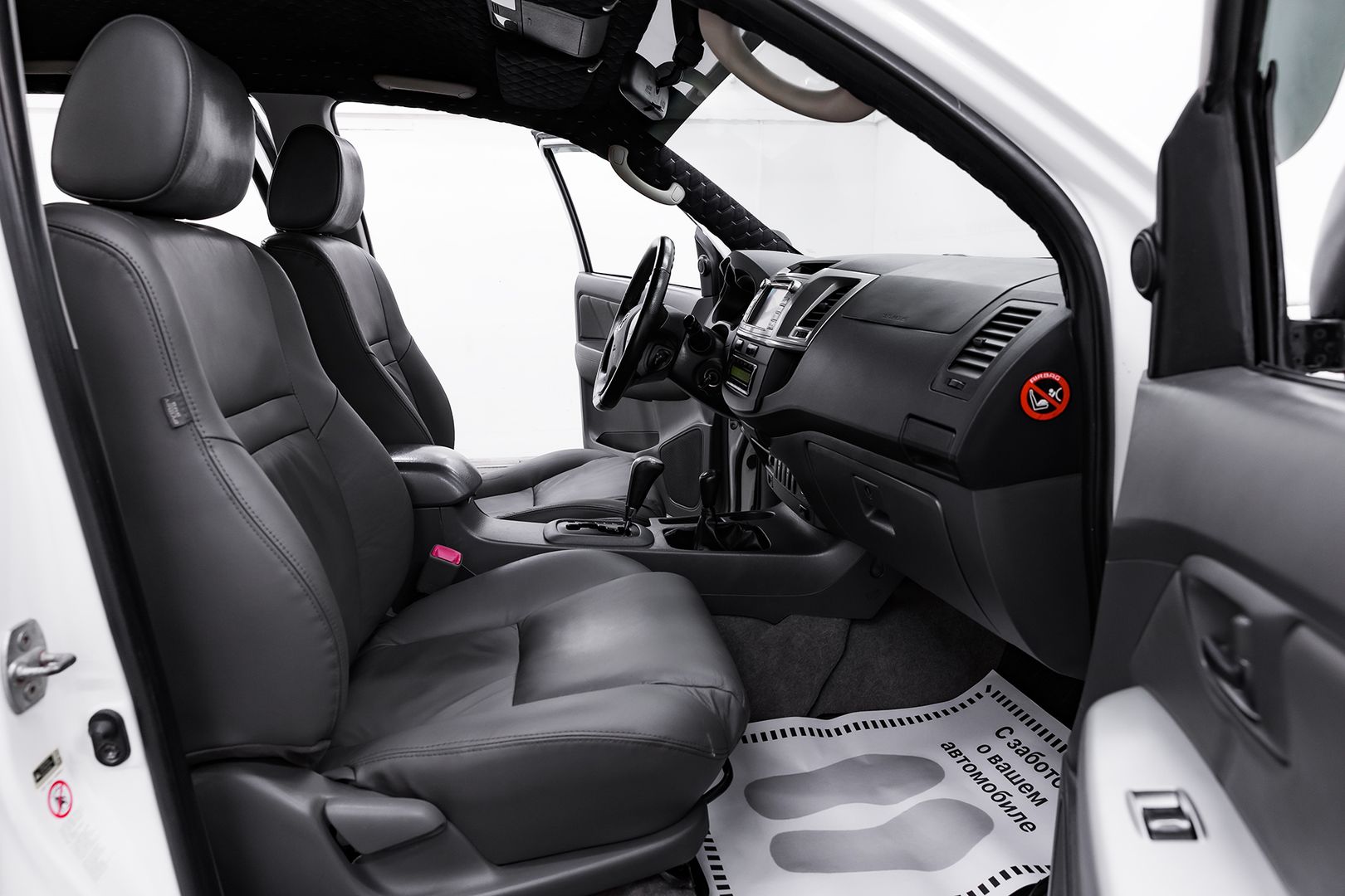 Toyota Hilux, VII Рестайлинг, 2013 фото 14