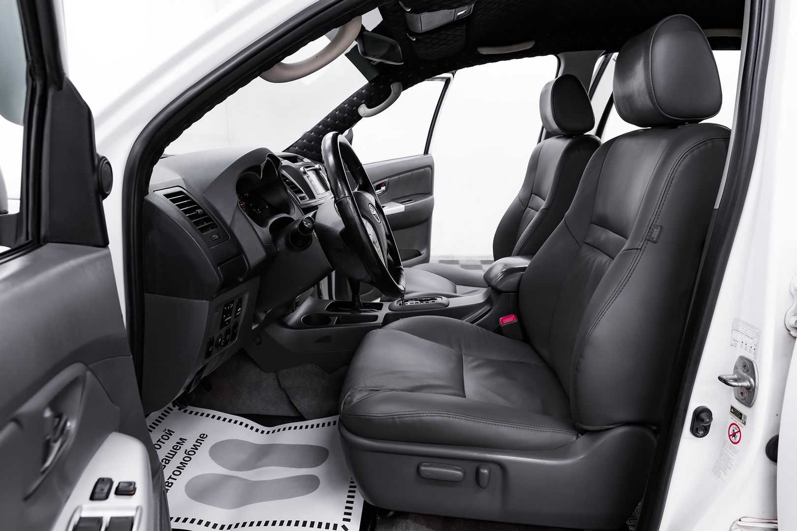 Toyota Hilux, VII Рестайлинг, 2013 фото 8