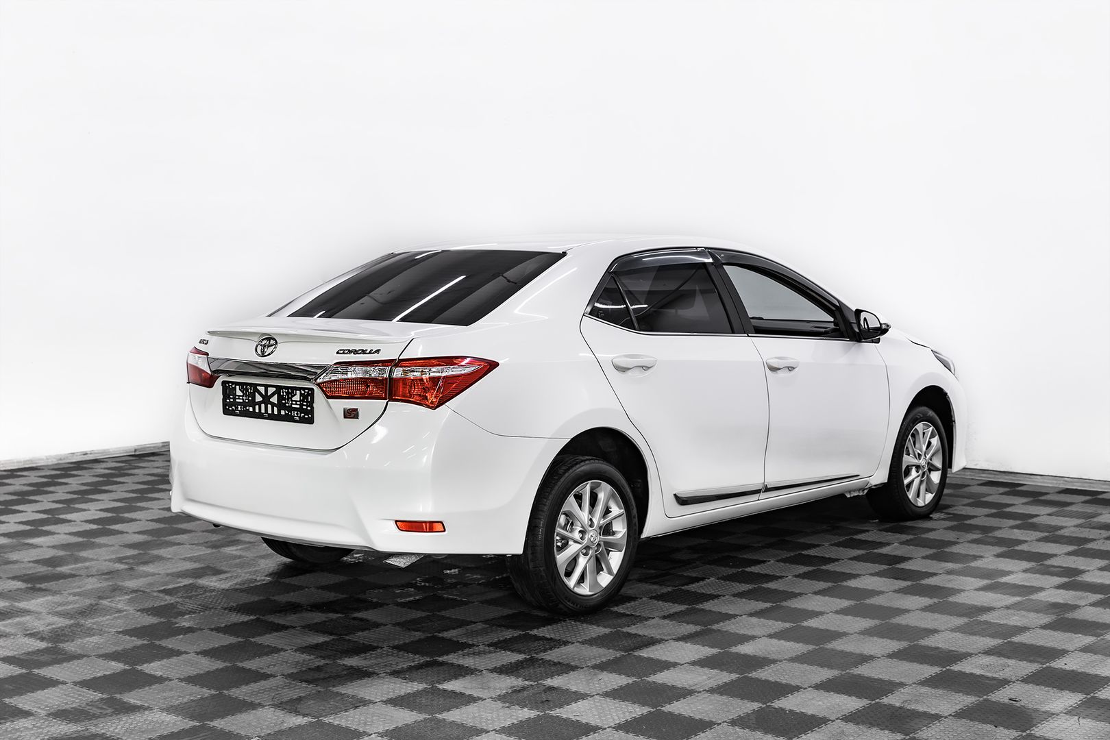 Toyota Corolla, XI (E160, E170, E180), 2015 фото 4