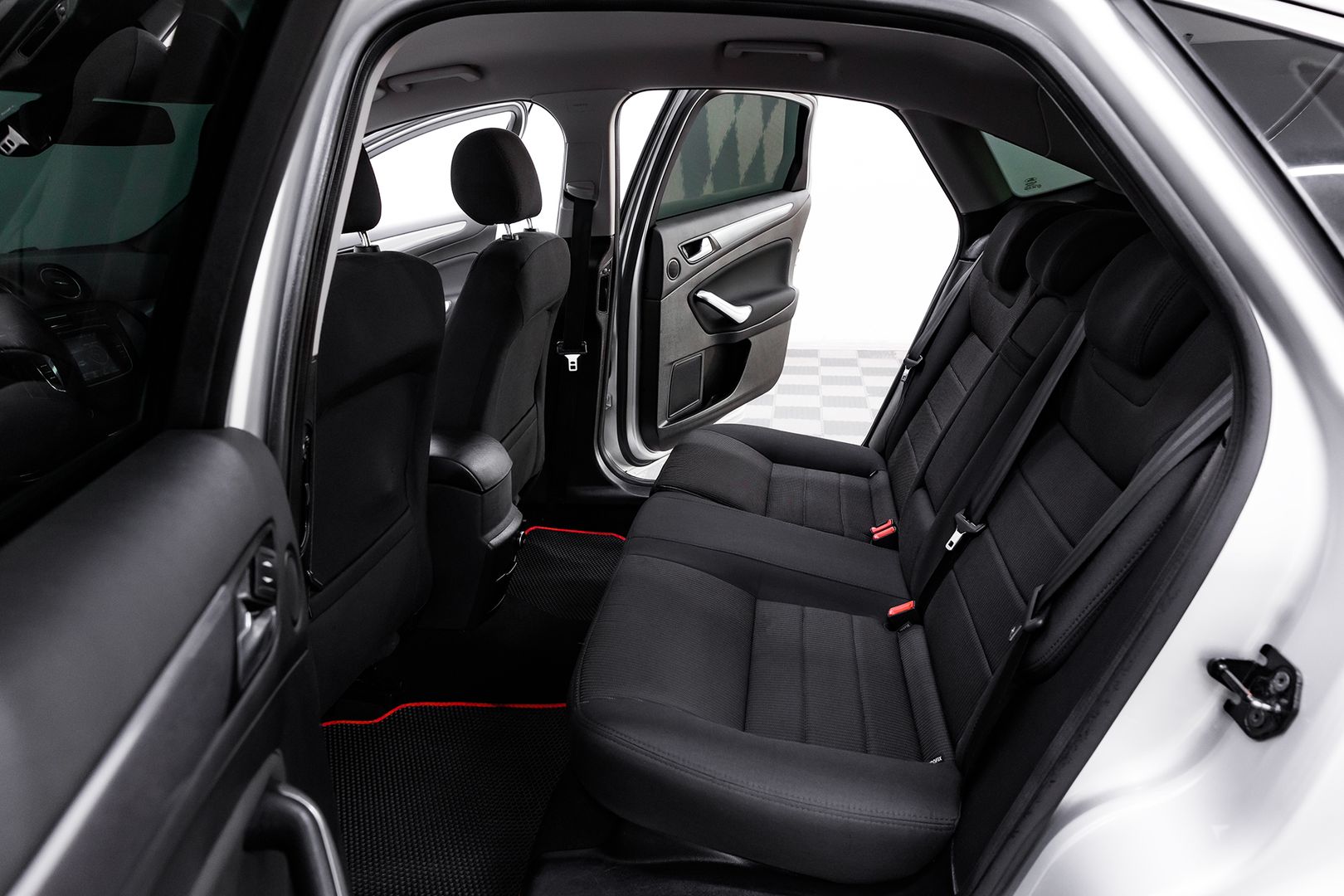 Ford Mondeo, IV Рестайлинг, 2012 фото 15