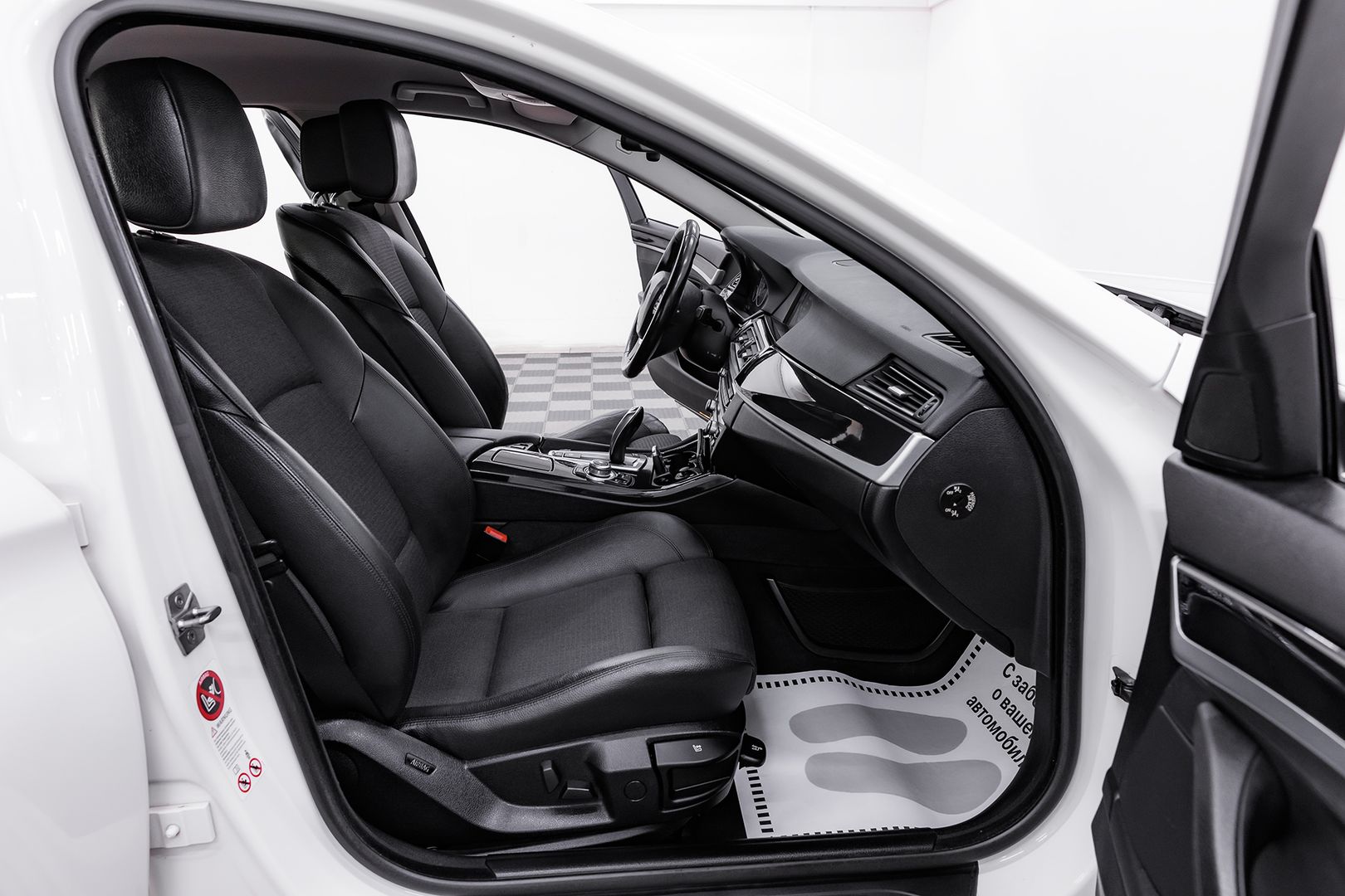 BMW 5 серии, VI (F10/F11/F07), 2010 фото 13