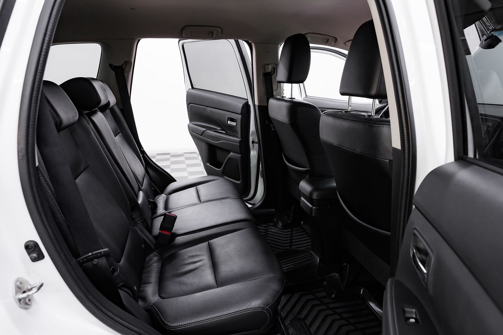 Mitsubishi Outlander, III Рестайлинг 2, 2016 фото 17