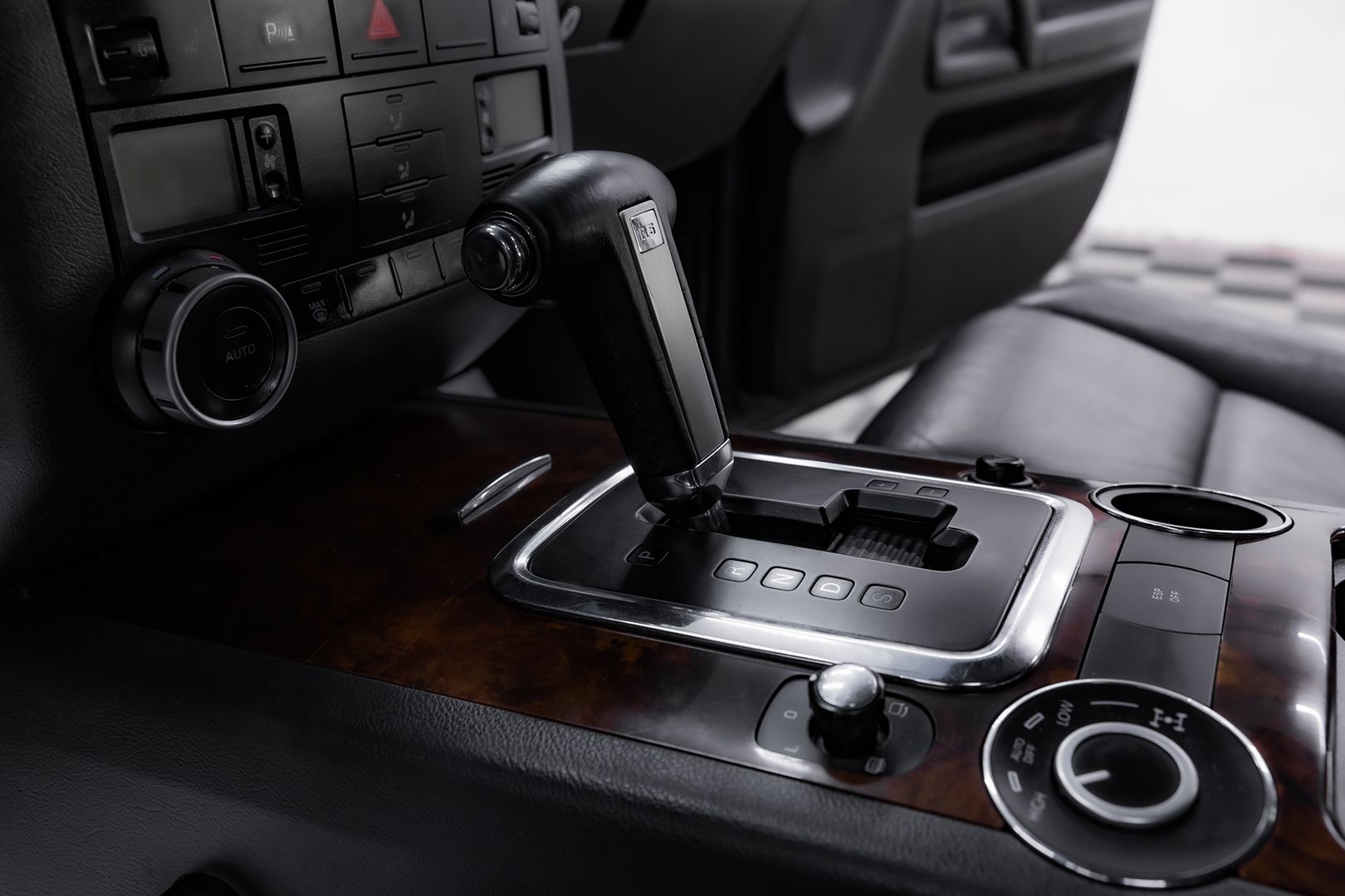 Volkswagen Touareg, I Рестайлинг, 2008 фото 13