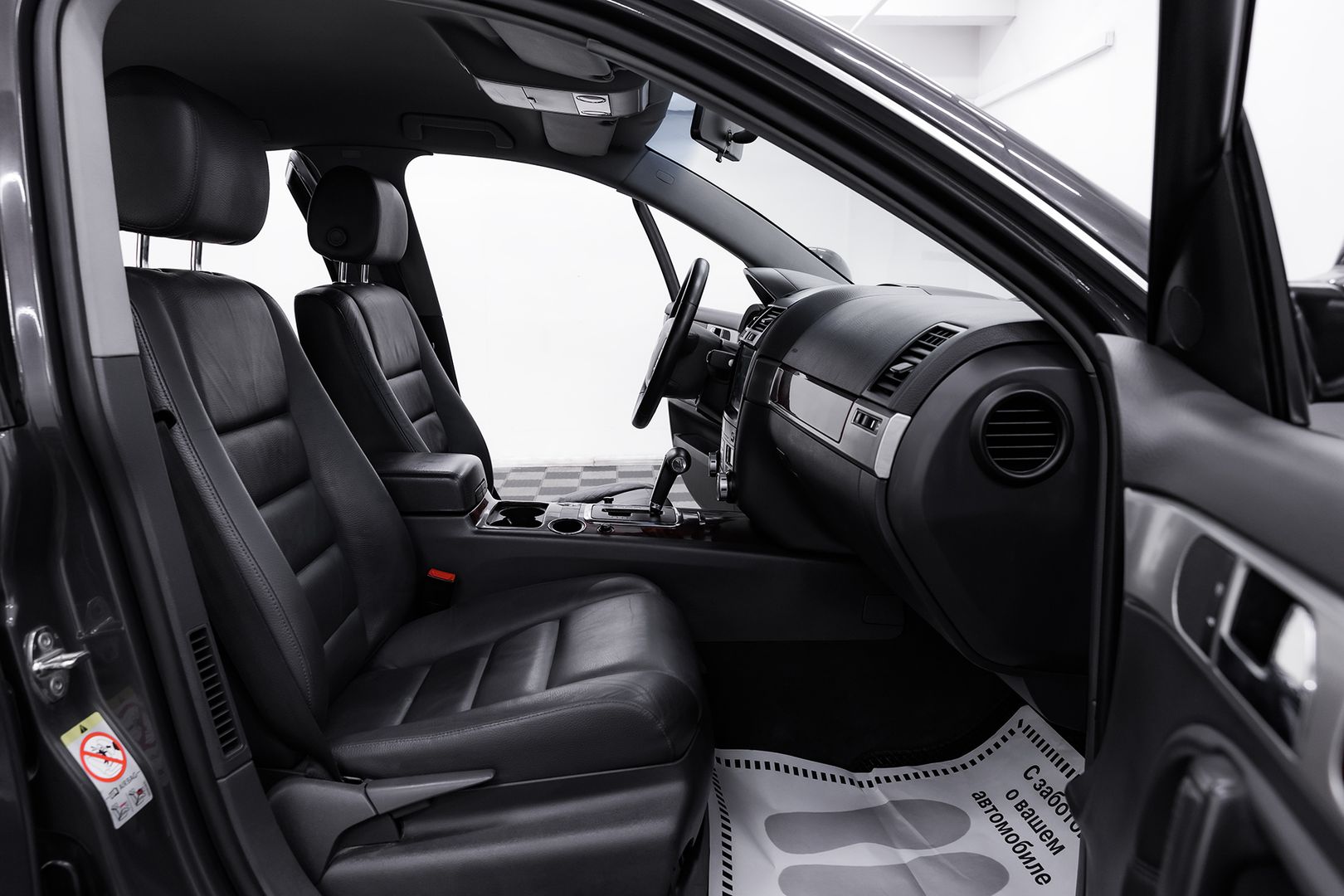 Volkswagen Touareg, I Рестайлинг, 2008 фото 14