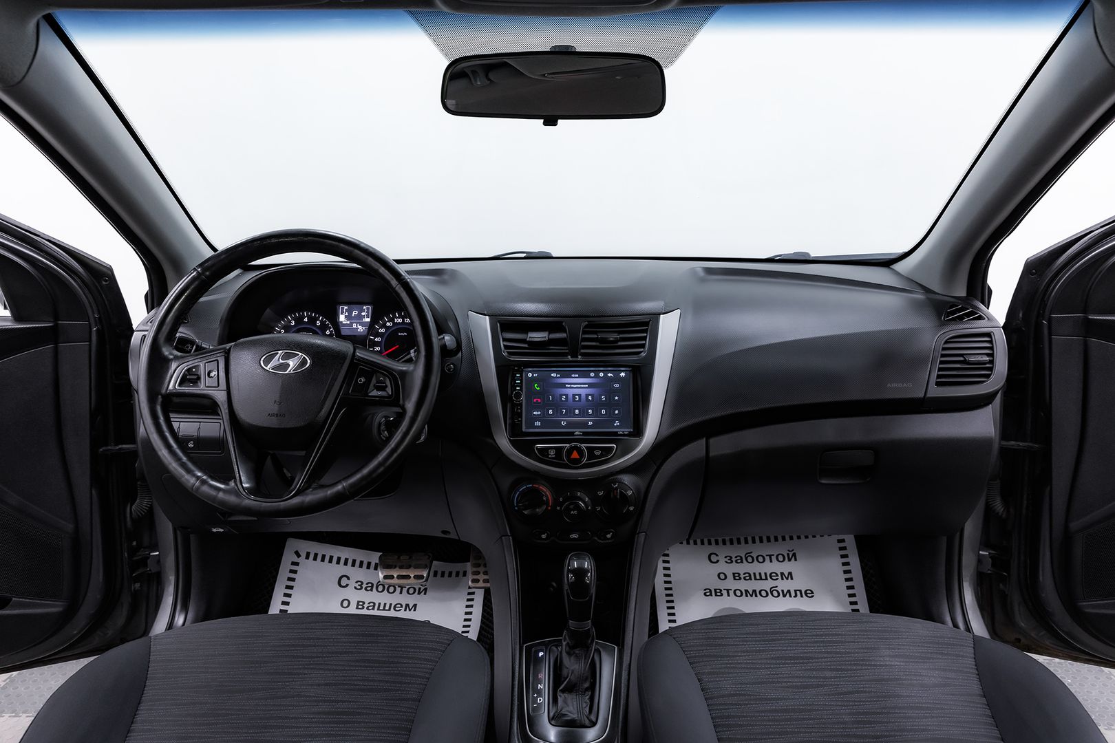 Hyundai Solaris, I Рестайлинг, 2014 фото 8