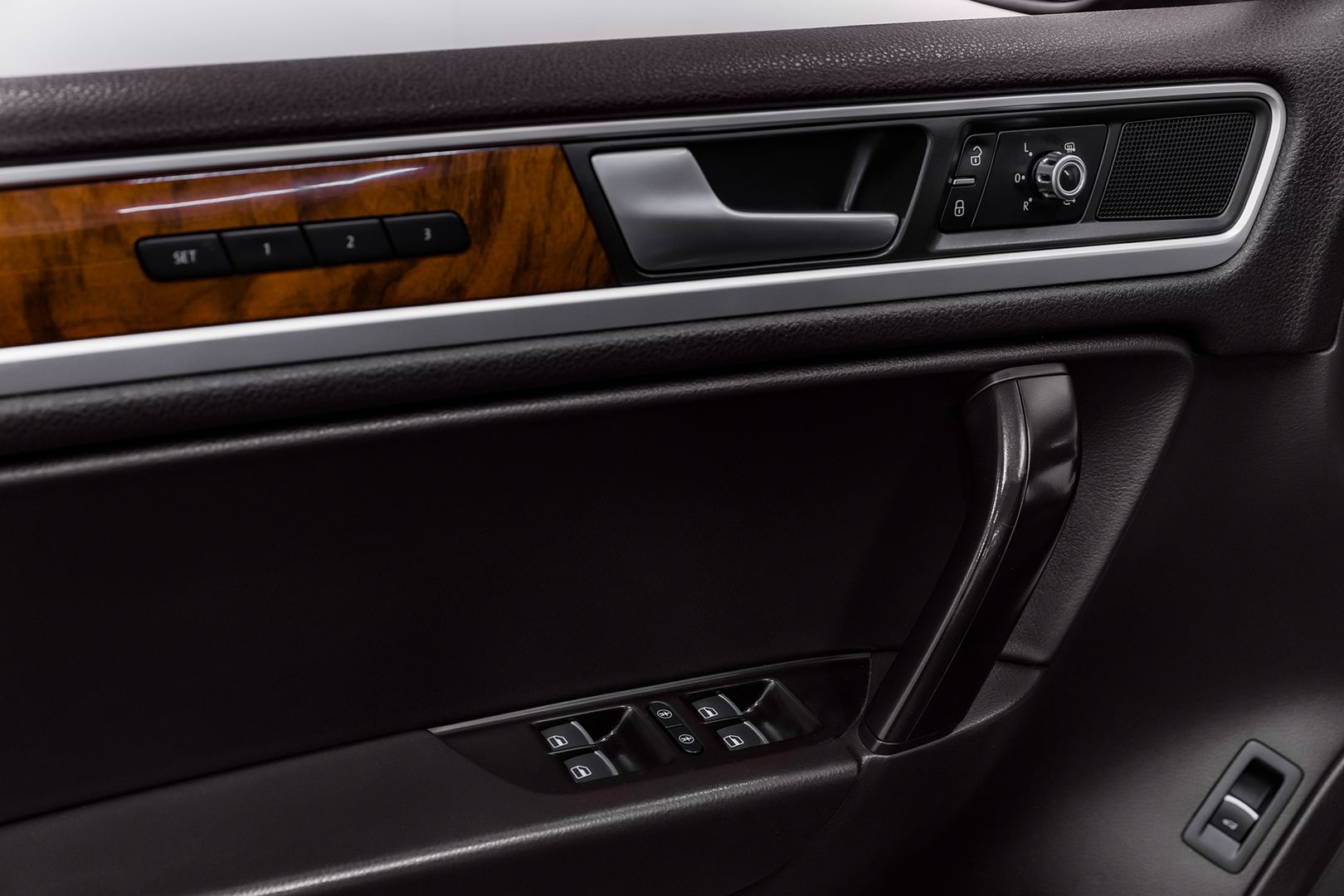 Volkswagen Touareg, II, 2012 фото 7