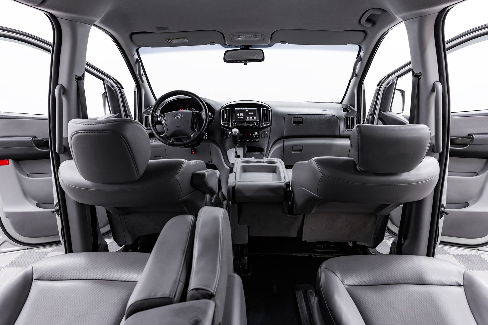 Hyundai Grand Starex, I Рестайлинг 2, 2018 фото 13