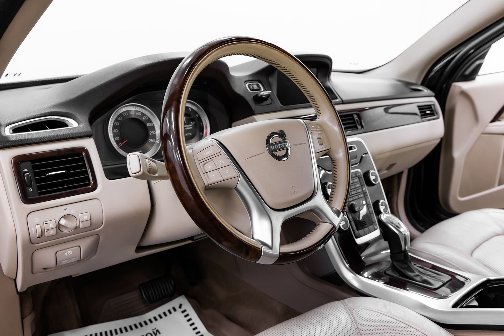 Volvo S80, II Рестайлинг, 2012 фото 10