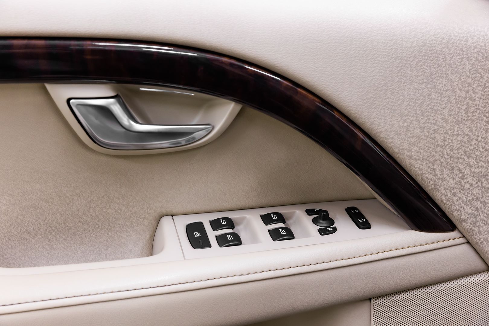 Volvo S80, II Рестайлинг, 2012 фото 7