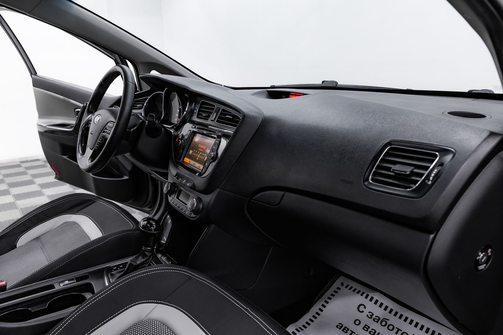 Kia Ceed, II, 2013 фото 18