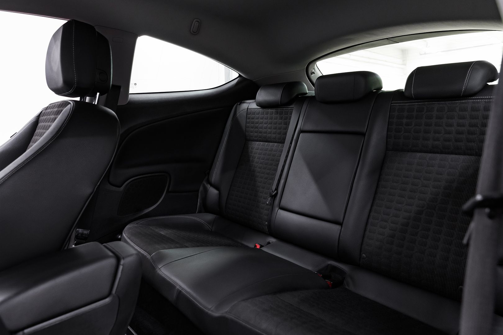 Opel Astra, J Рестайлинг, 2013 фото 16