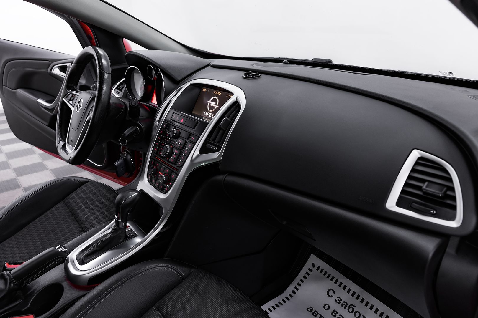 Opel Astra, J Рестайлинг, 2013 фото 17