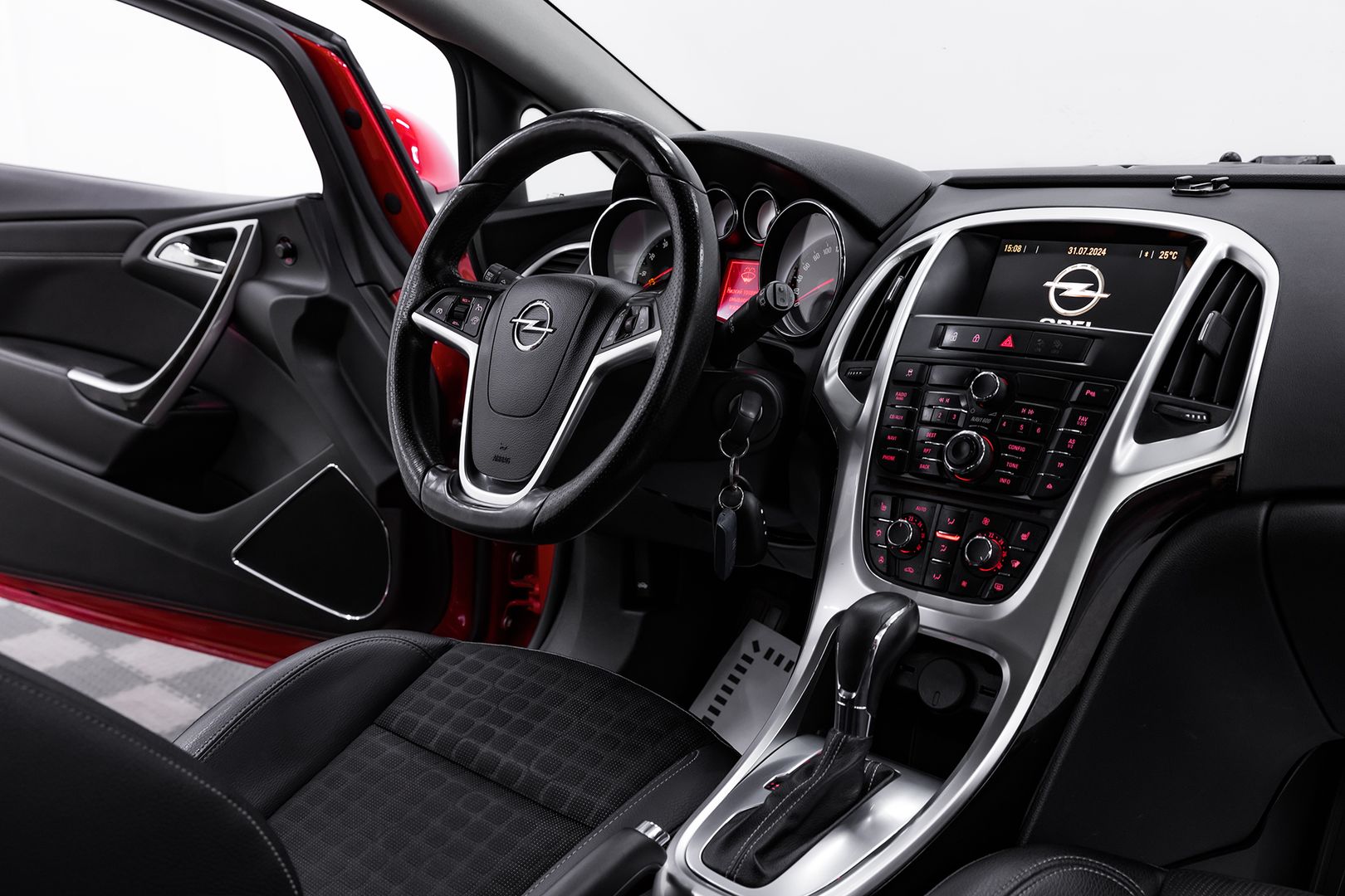 Opel Astra, J Рестайлинг, 2013 фото 11