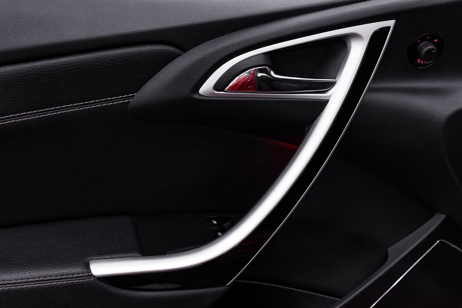 Opel Astra, J Рестайлинг, 2013 фото 7