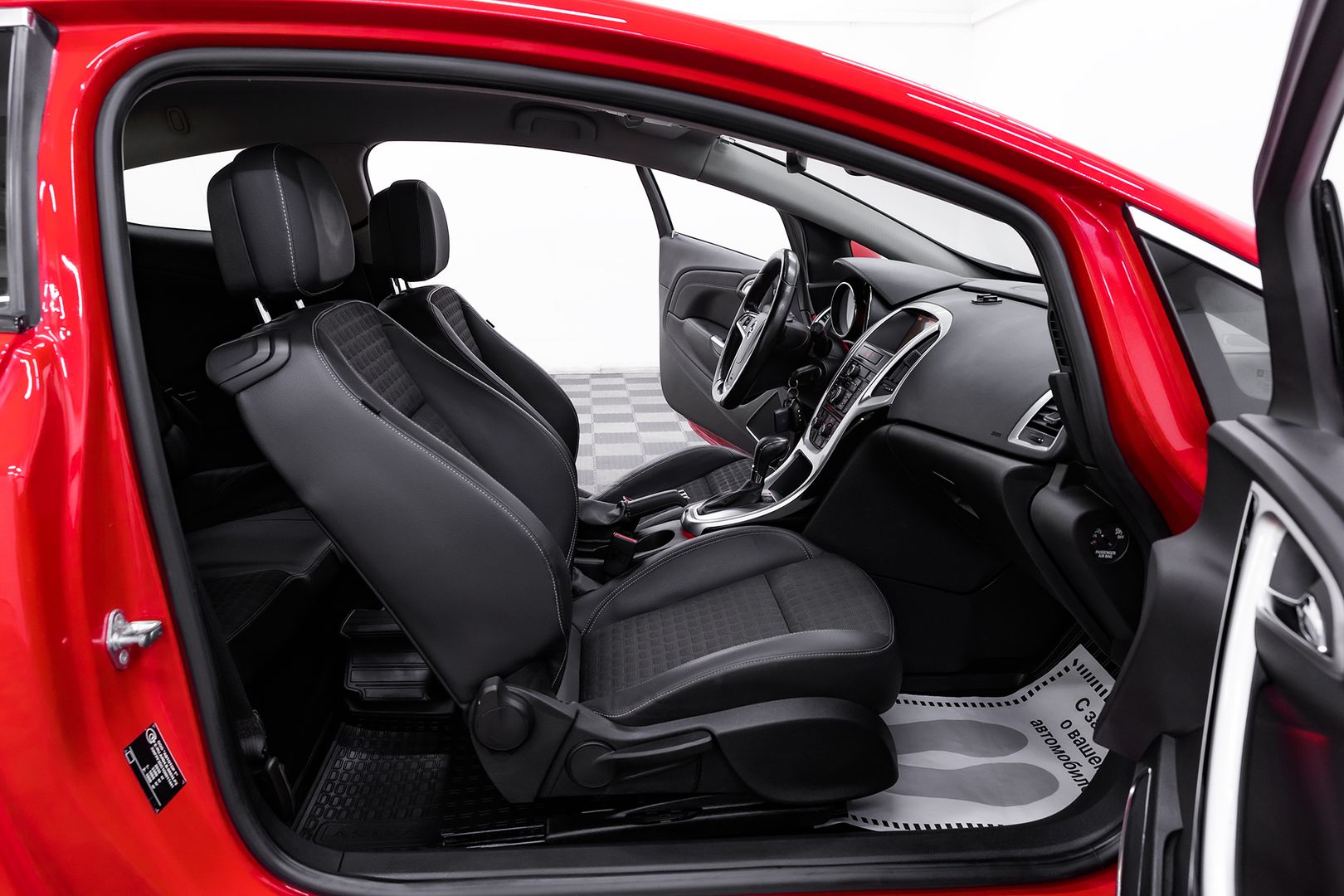 Opel Astra, J Рестайлинг, 2013 фото 14