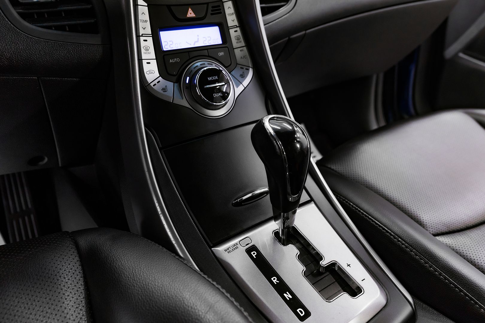 Hyundai Avante, V, 2013 фото 13