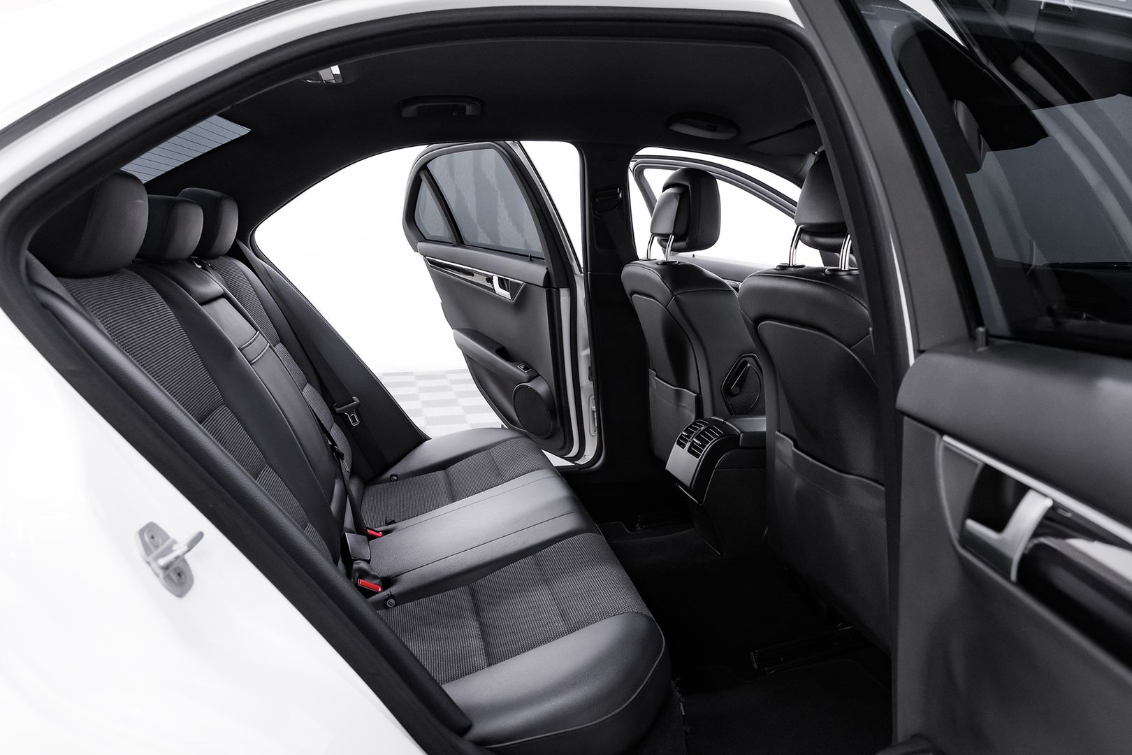 Mercedes-Benz C-Класс, III (W204) Рестайлинг, 2011 фото 16