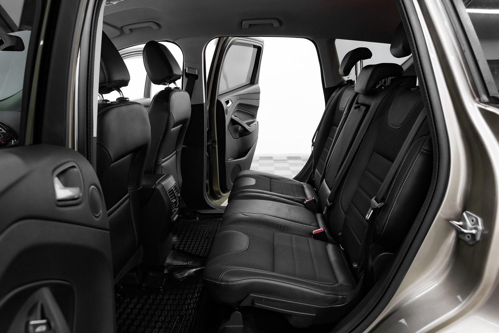 Ford Kuga, II, 2013 фото 16