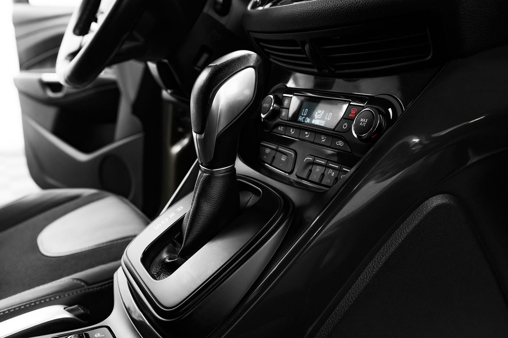 Ford Kuga, II, 2013 фото 14