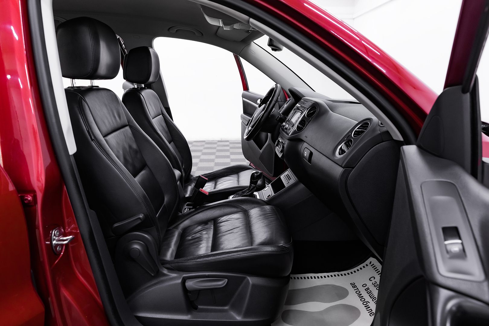 Volkswagen Tiguan, I Рестайлинг, 2015 фото 13