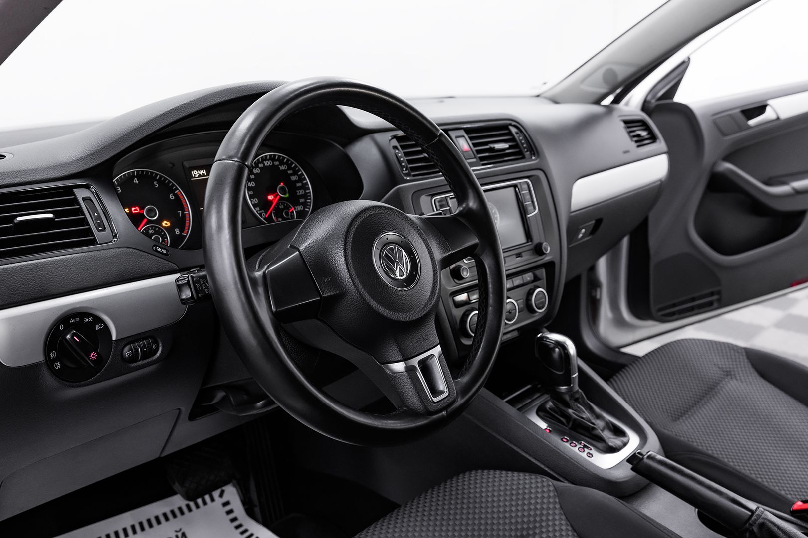 Volkswagen Jetta, VI, 2013 фото 12