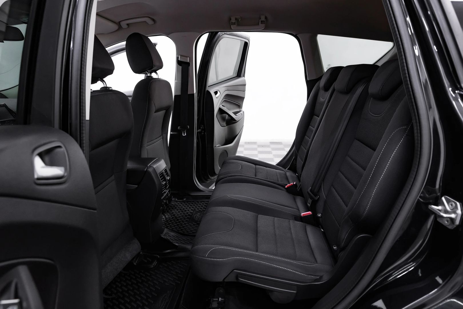 Ford Kuga, II, 2015 фото 10