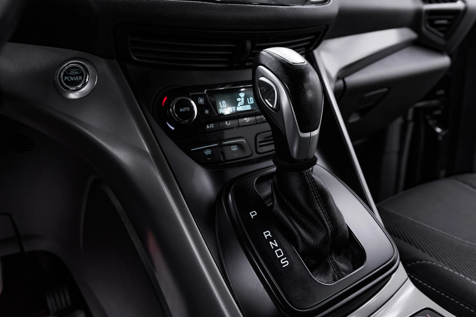 Ford Kuga, II, 2015 фото 16