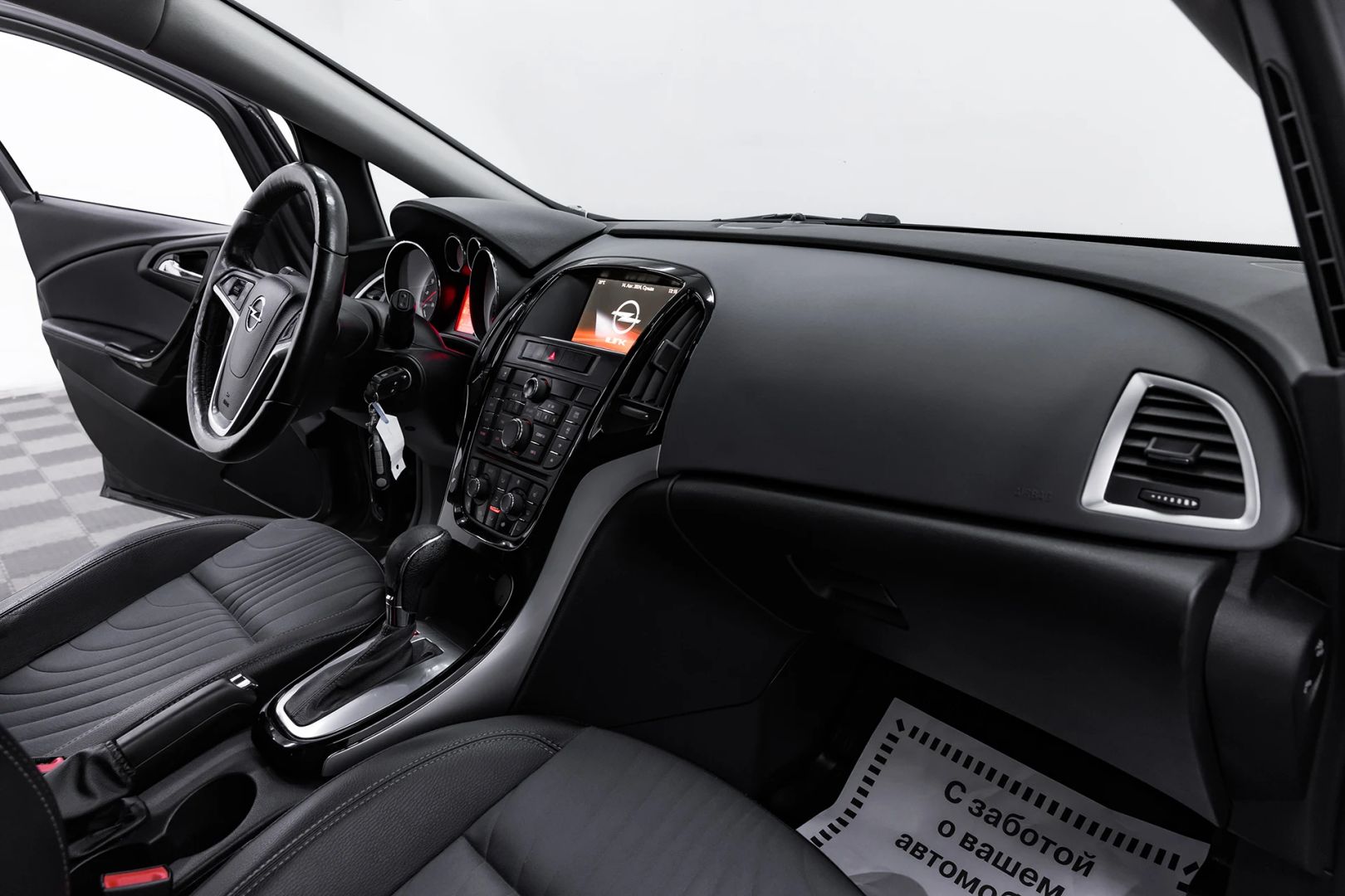 Opel Astra, J Рестайлинг, 2015 фото 8