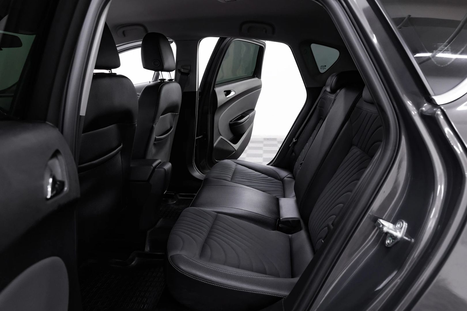 Opel Astra, J Рестайлинг, 2015 фото 10