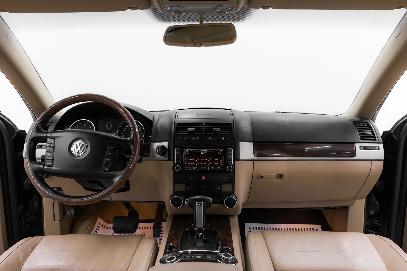 Volkswagen Touareg, I Рестайлинг, 2010 фото 7