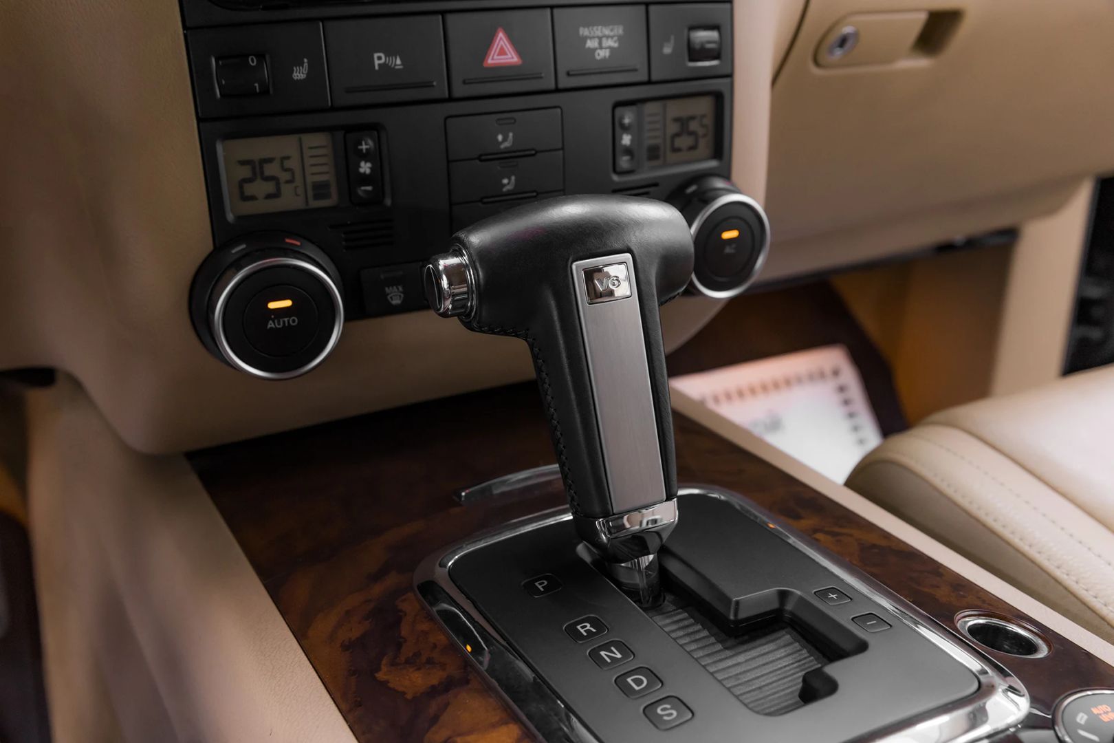 Volkswagen Touareg, I Рестайлинг, 2010 фото 16