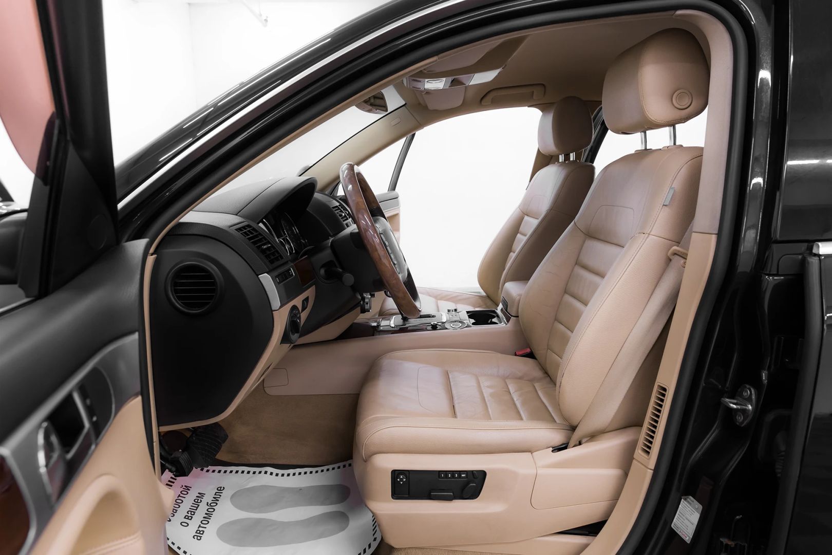 Volkswagen Touareg, I Рестайлинг, 2010 фото 9