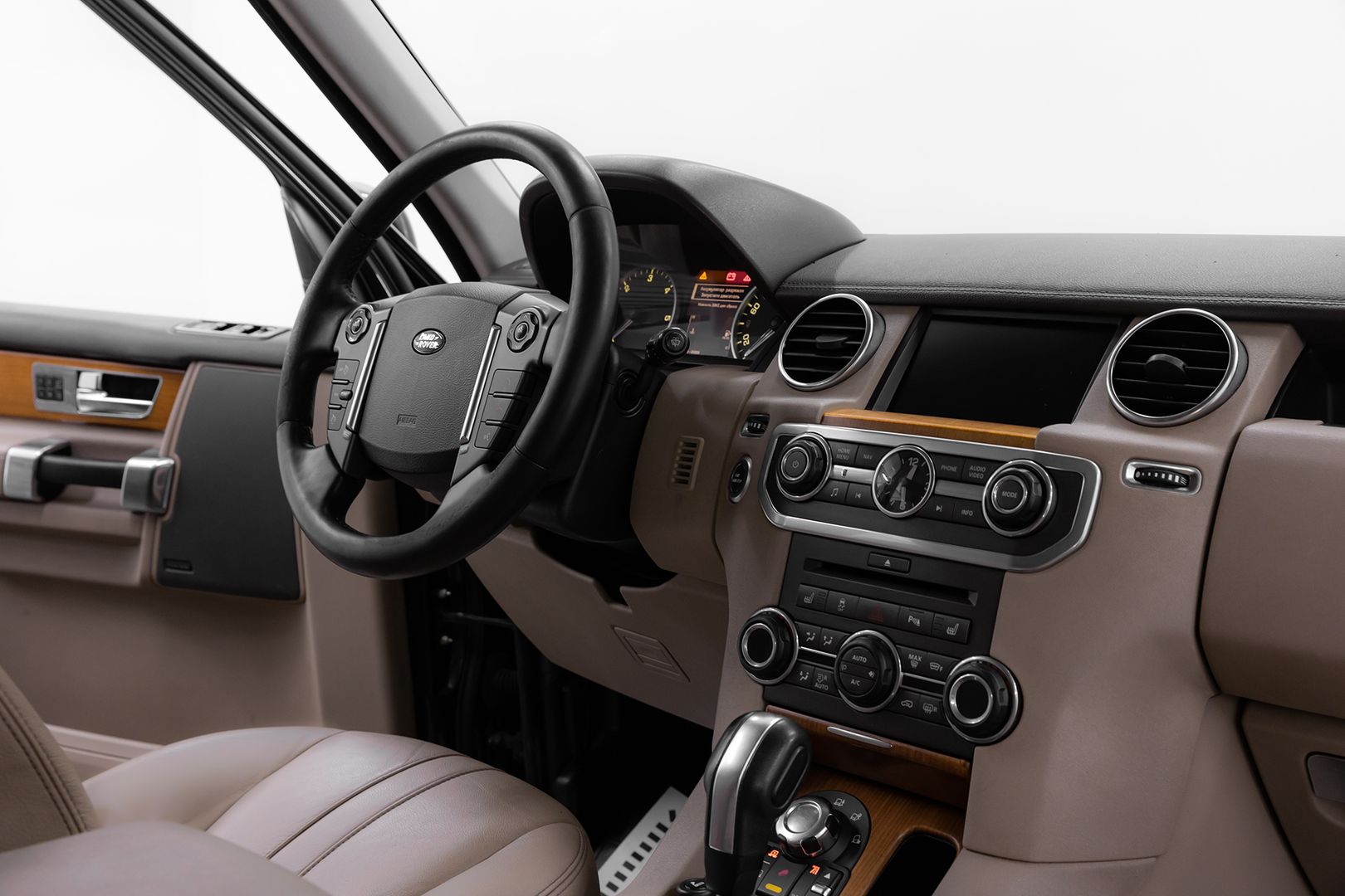 Land Rover Discovery, IV, 2011 фото 12