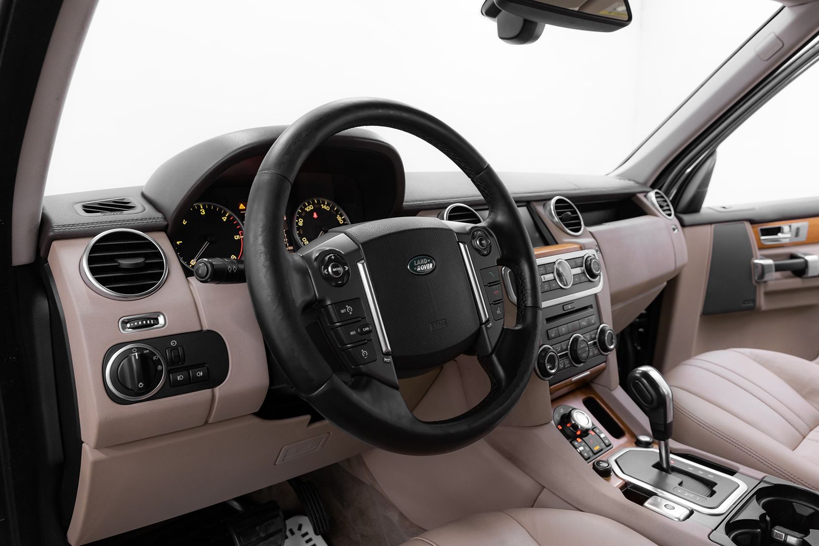 Land Rover Discovery, IV, 2011 фото 11