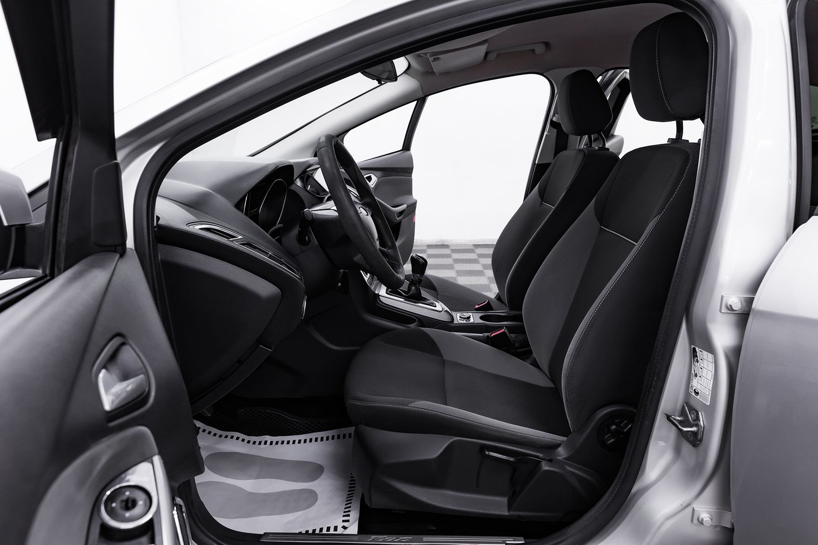 Ford Focus, III, 2011 фото 8