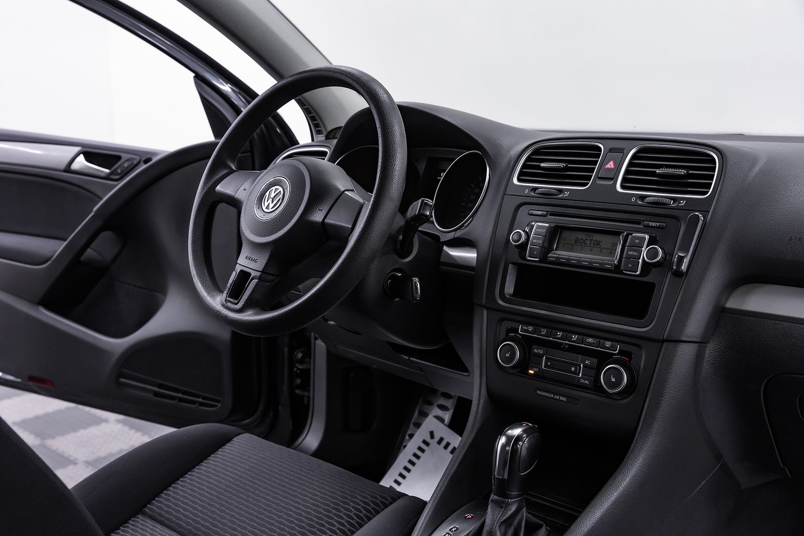 Volkswagen Golf, VI, 2011 фото 10